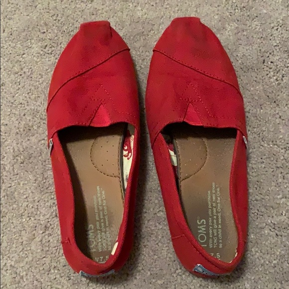 Red Toms Shoes - Picture 5 of 7